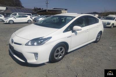 2015 Toyota Prius - Thumbnail