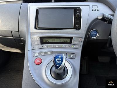 2015 Toyota Prius - Thumbnail
