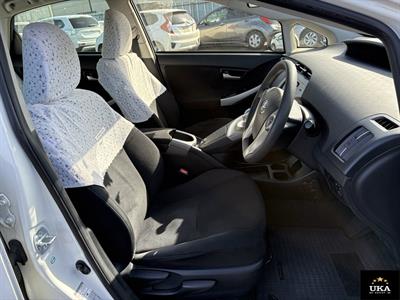 2015 Toyota Prius - Thumbnail