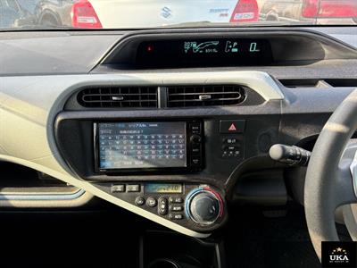 2014 Toyota Aqua - Thumbnail