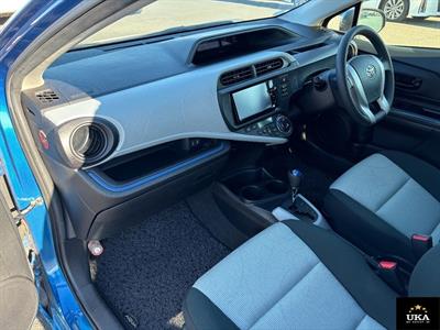 2014 Toyota Aqua - Thumbnail