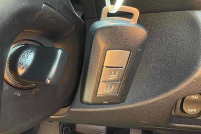 2012 Mitsubishi Outlander - Thumbnail