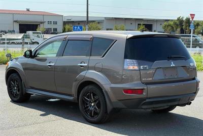 2012 Mitsubishi Outlander - Thumbnail