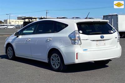 2013 Toyota Prius - Thumbnail