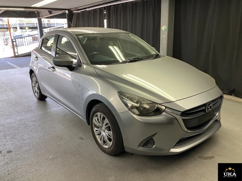 2016 Mazda Demio