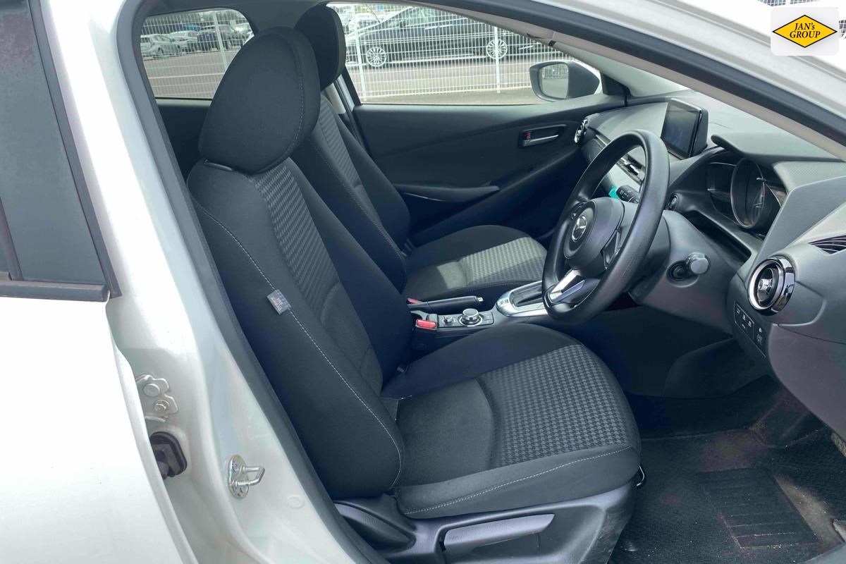 2019 Mazda Demio