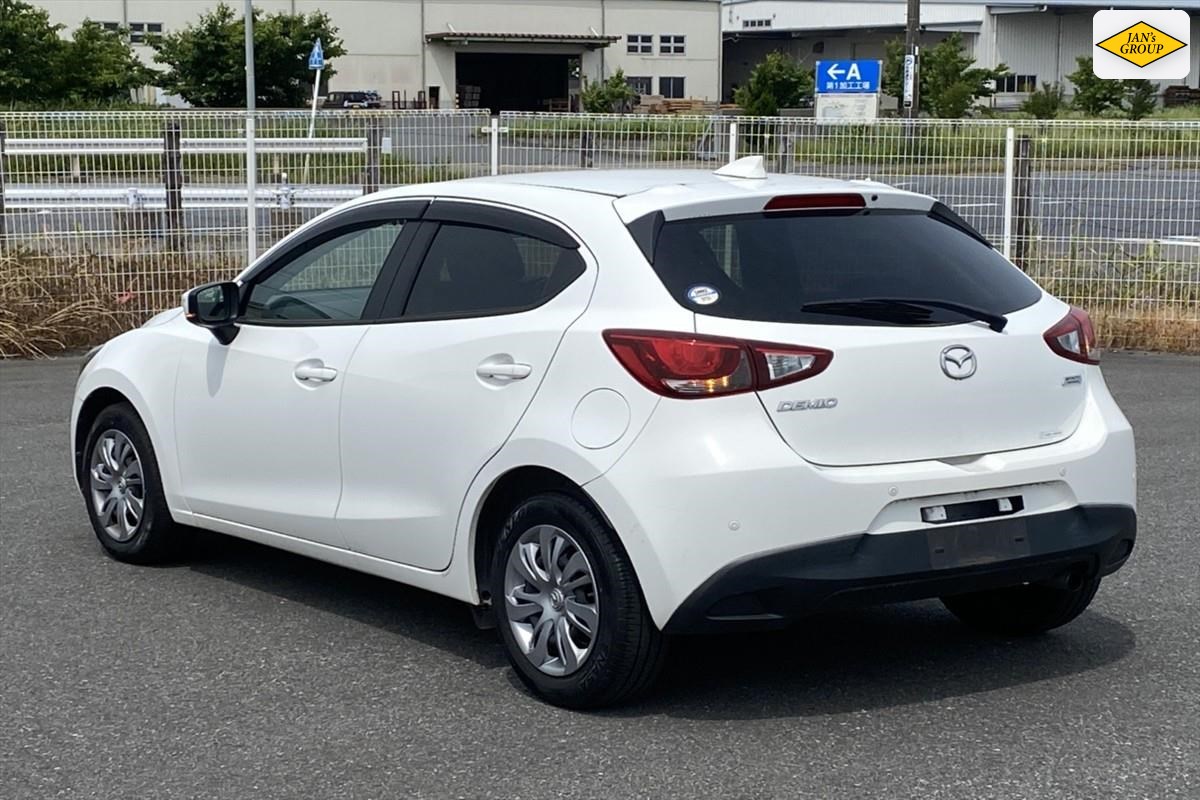 2019 Mazda Demio