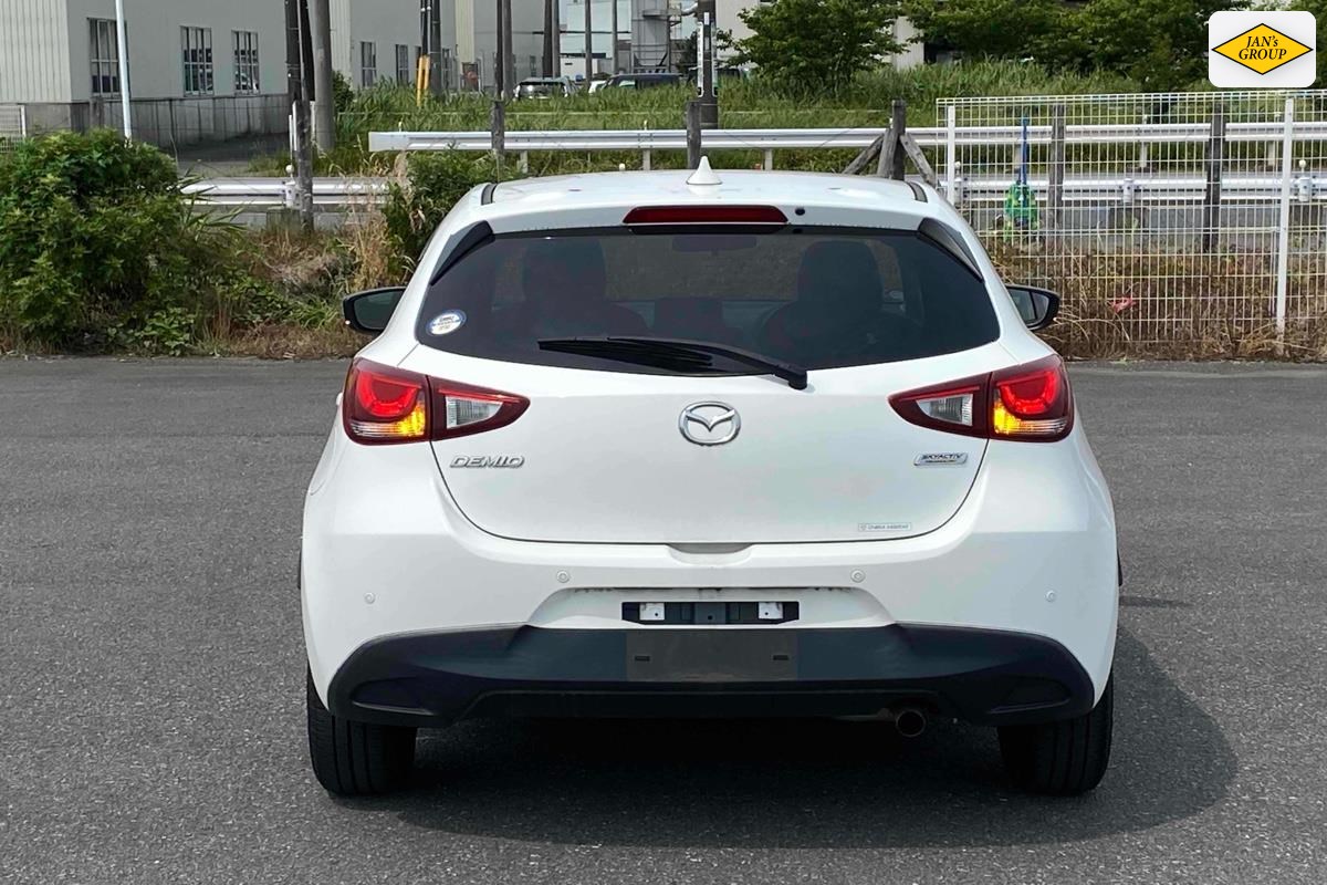 2019 Mazda Demio