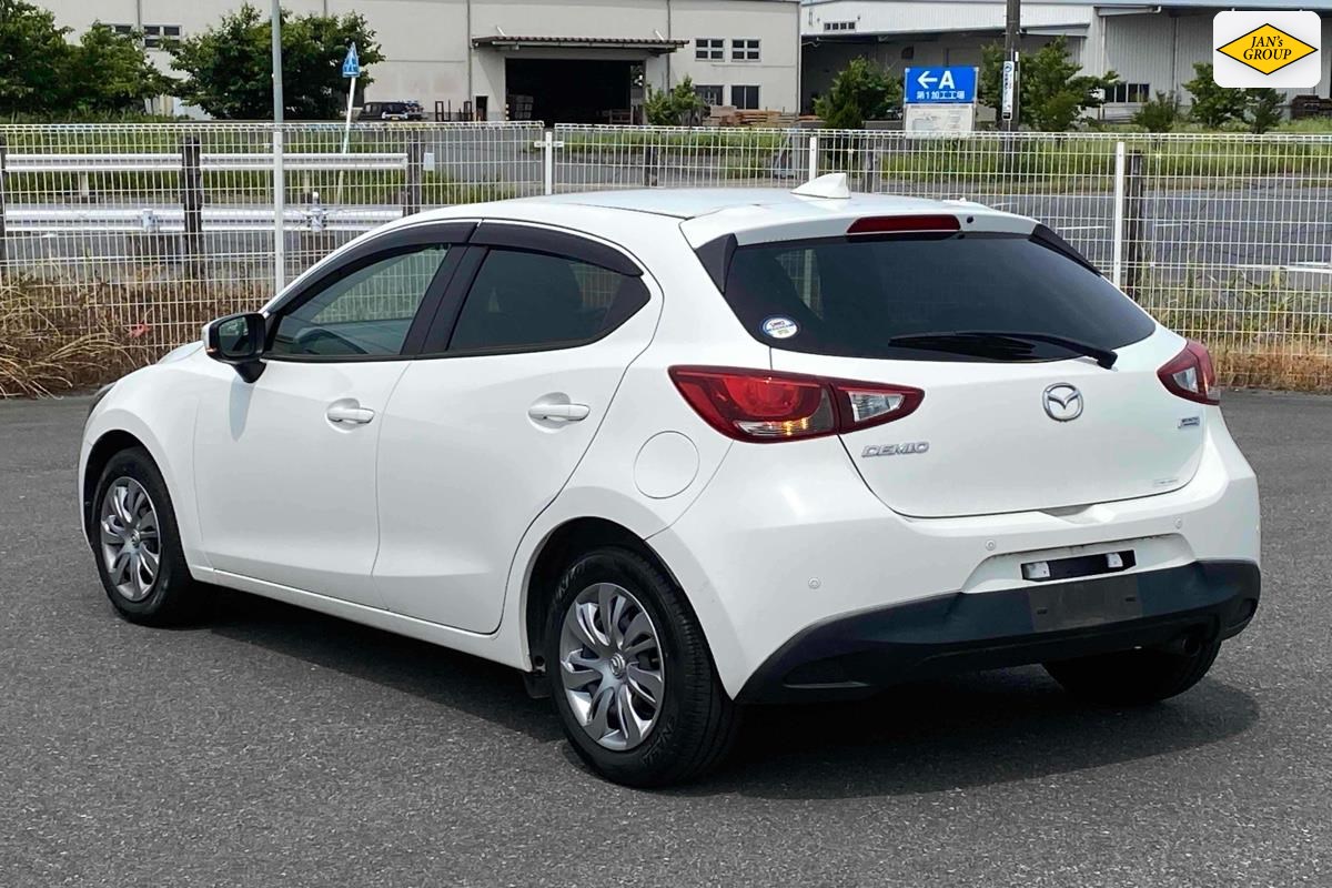 2019 Mazda Demio