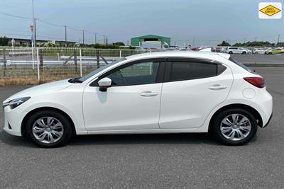 2019 Mazda Demio - Thumbnail