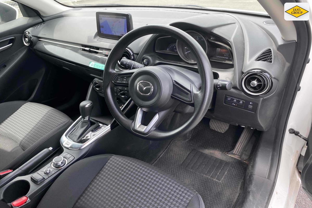 2019 Mazda Demio