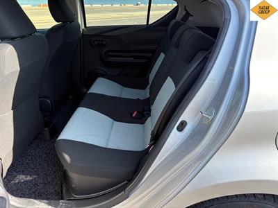 2014 Toyota Aqua - Thumbnail