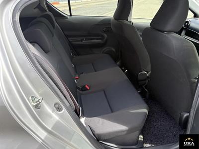 2015 Toyota Aqua - Thumbnail