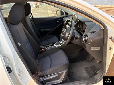 2017 Mazda Demio - Thumbnail