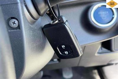 2019 Toyota Aqua - Thumbnail