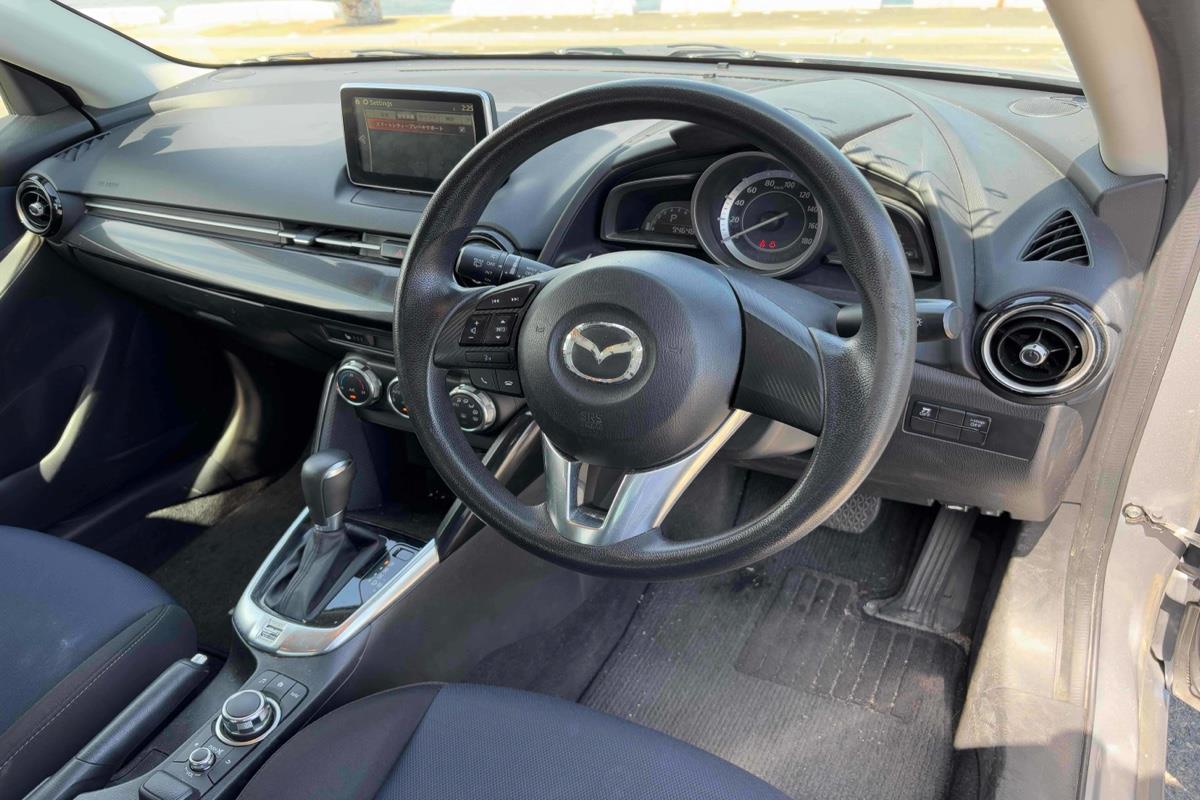 2016 Mazda Demio