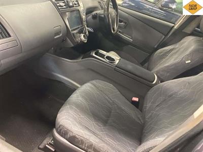 2012 Toyota Prius - Thumbnail