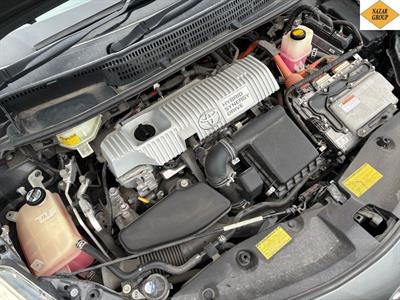 2012 Toyota Prius - Thumbnail