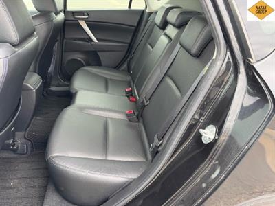 2012 Mazda Axela - Thumbnail