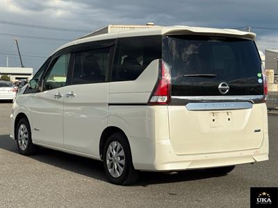 2017 Nissan Serena - Thumbnail