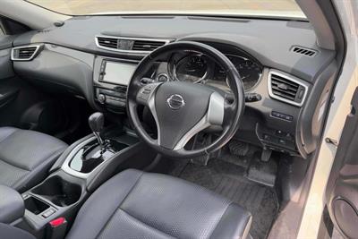 2017 Nissan X-Trail - Thumbnail