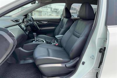2017 Nissan X-Trail - Thumbnail