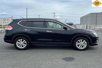 2016 Nissan X-Trail - Thumbnail