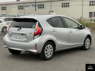 2018 Toyota Aqua - Thumbnail