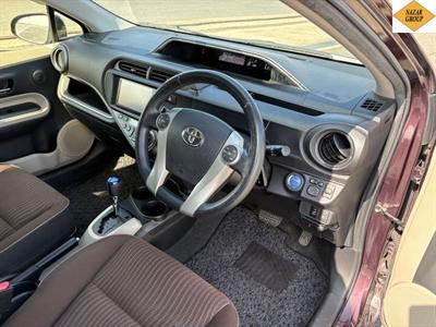 2014 Toyota Aqua - Thumbnail