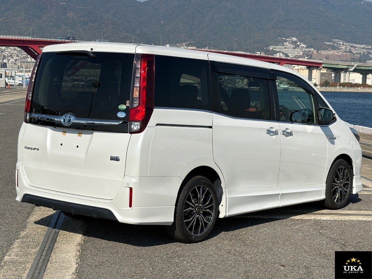 2015 Toyota Esquire