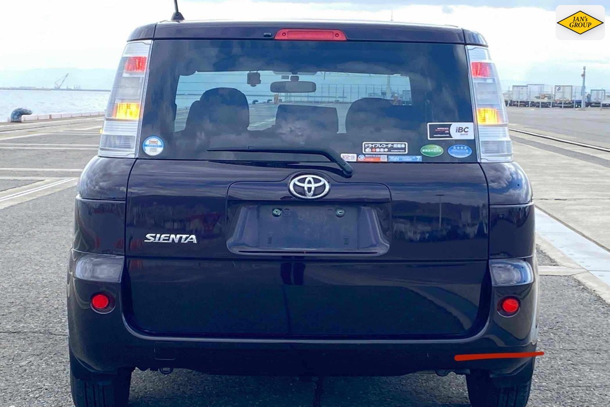 2014 Toyota Sienta