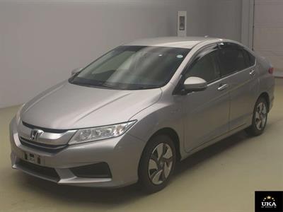 2015 Honda Grace - Thumbnail