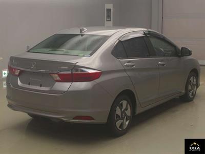 2015 Honda Grace - Thumbnail