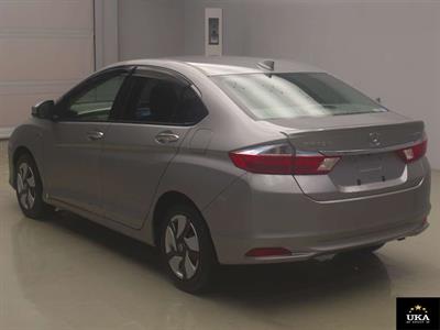 2015 Honda Grace - Thumbnail