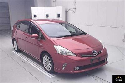 2013 Toyota Prius - Thumbnail