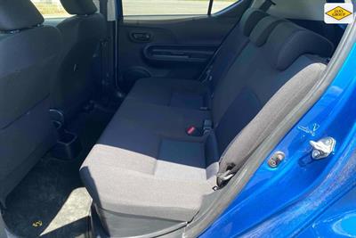 2020 Toyota Aqua - Thumbnail