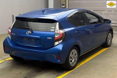 2020 Toyota Aqua - Thumbnail