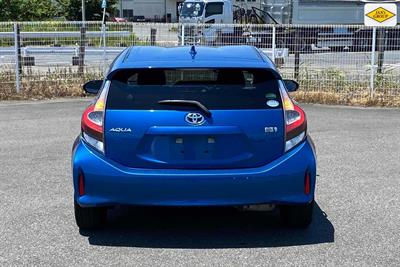2020 Toyota Aqua - Thumbnail