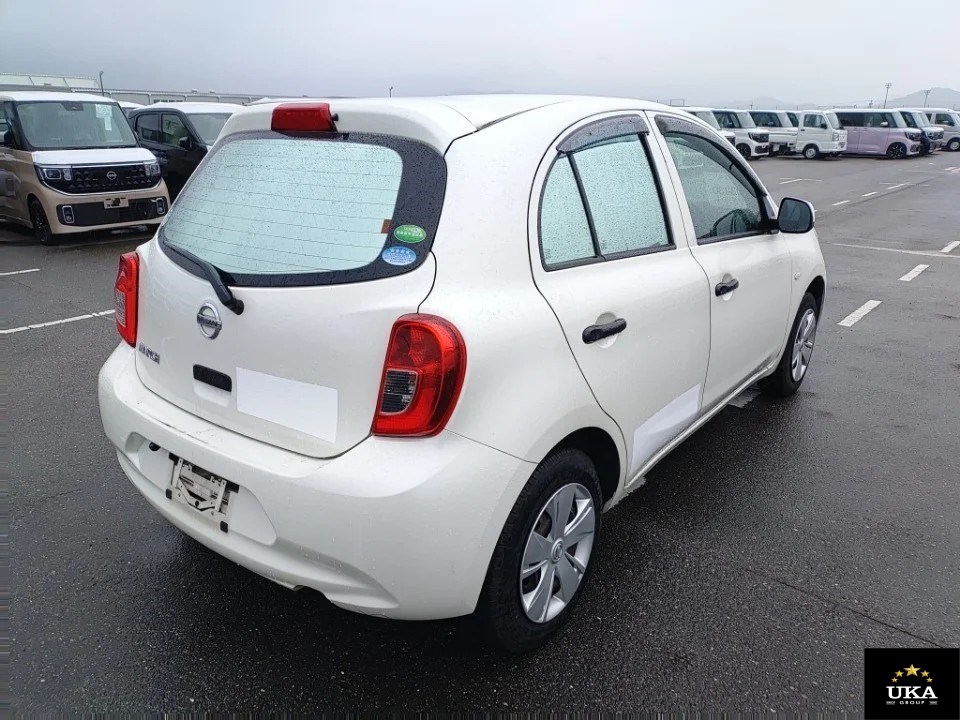 2017 Nissan March