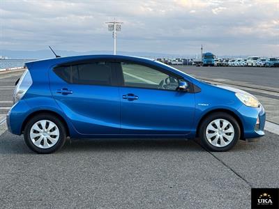 2013 Toyota Aqua - Thumbnail