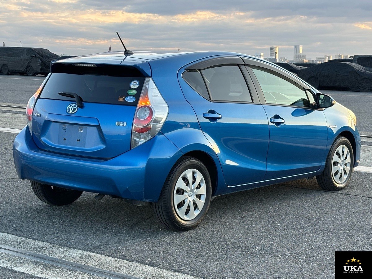 2013 Toyota Aqua