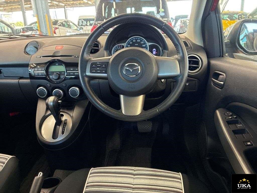 2013 Mazda Demio
