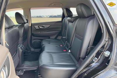 2014 Nissan X-Trail - Thumbnail