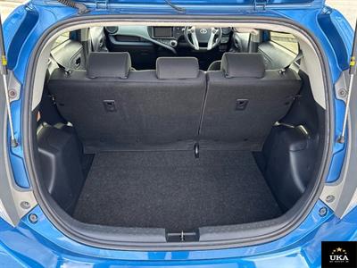 2014 Toyota Aqua - Thumbnail