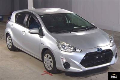 2015 Toyota Aqua - Thumbnail