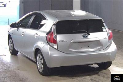 2015 Toyota Aqua - Thumbnail