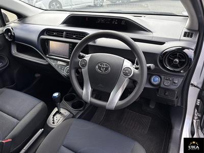 2015 Toyota Aqua - Thumbnail