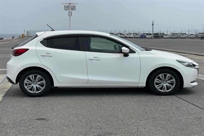 2020 Mazda 2 - Thumbnail