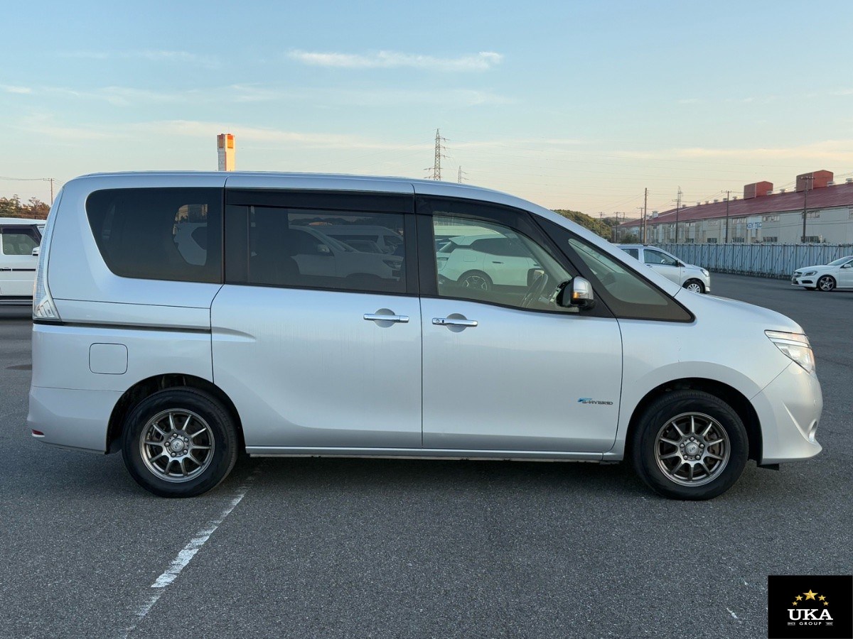 2015 Nissan Serena