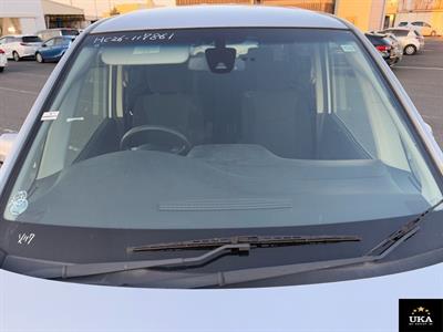 2015 Nissan Serena - Thumbnail